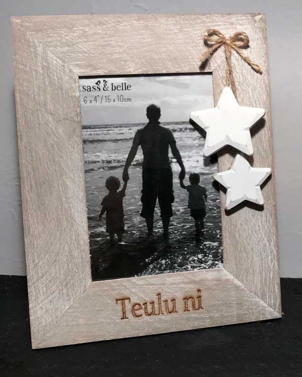 Welsh Frame Wooden frame with laser engraved Welsh words - Cain Online